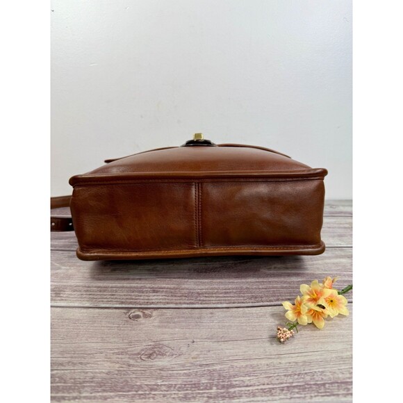 Vintage COACH Willis #9927 Brown Leather Crossbody HandBag Beautiful Condition - Picture 7 of 17